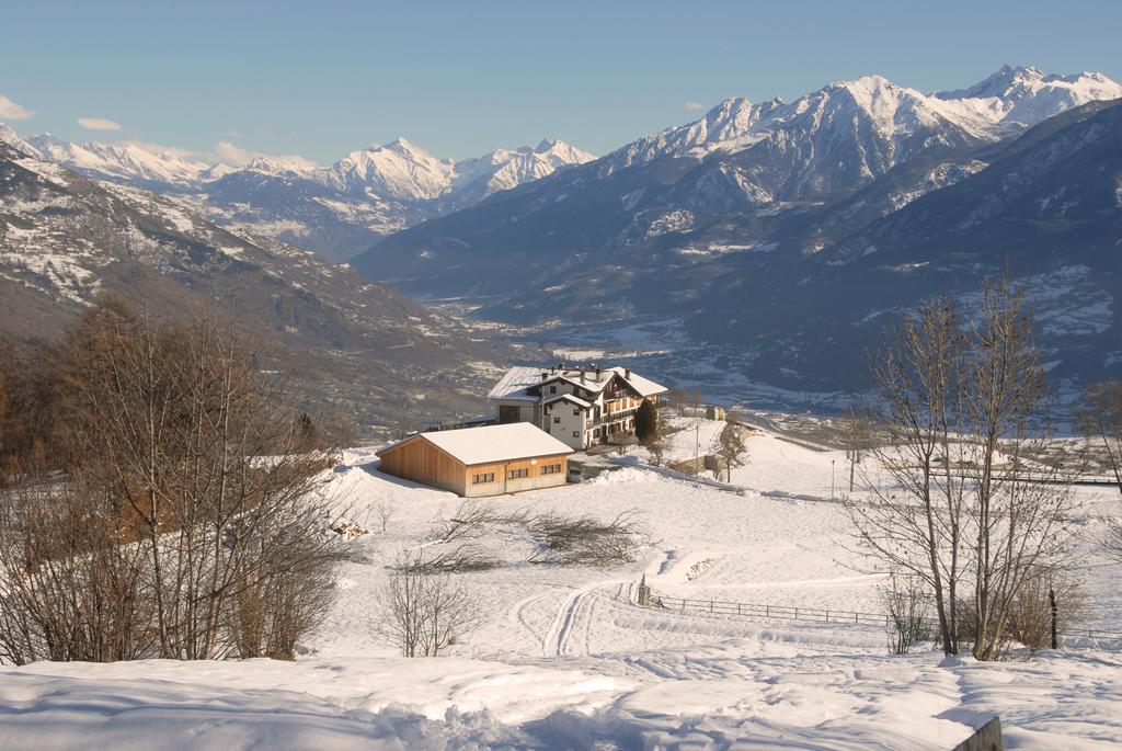 Vila Agriturismo Plan D'Avie Aosta Exteriér fotografie