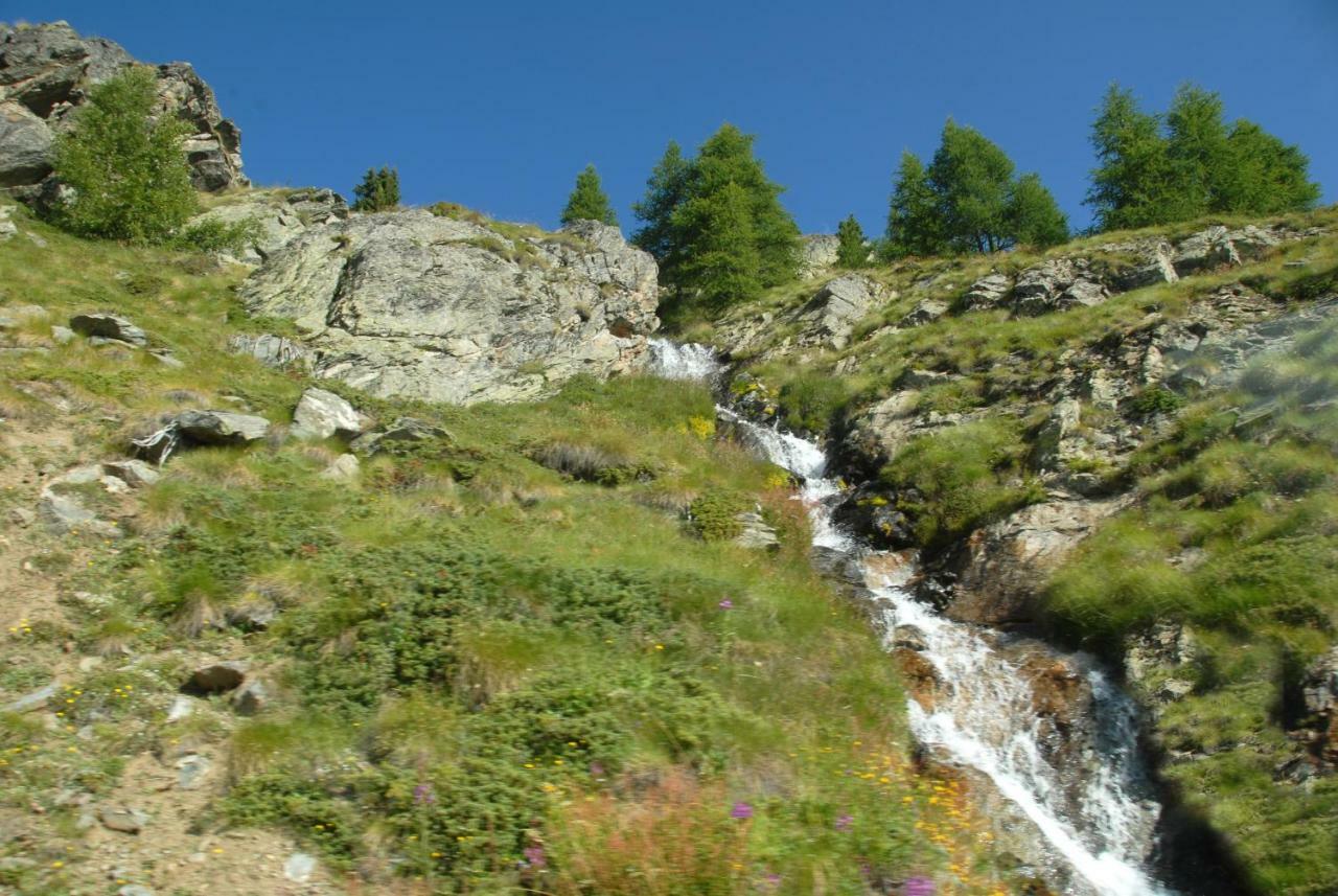 Vila Agriturismo Plan D'Avie Aosta Exteriér fotografie